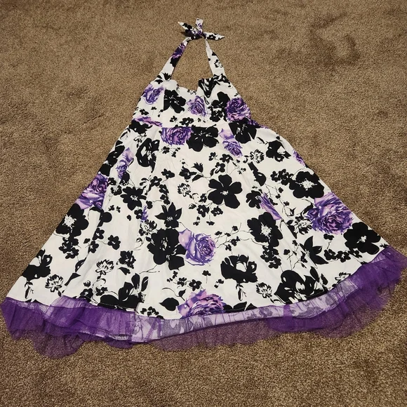 Women's 2XL Halter Style Floral Print Mini Dress - Picture 3 of 16